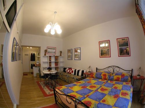 Pragues Rainbow Guest House Zewnętrze zdjęcie