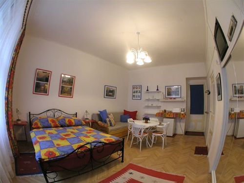 Pragues Rainbow Guest House Zewnętrze zdjęcie